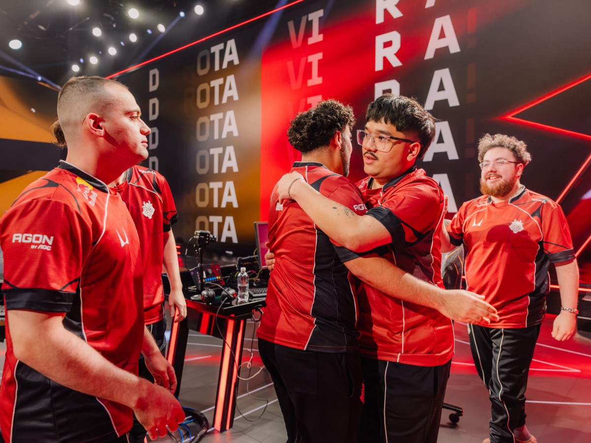 G2 Start Strong in 2-1 Victory Over 100&nbsp;Thieves